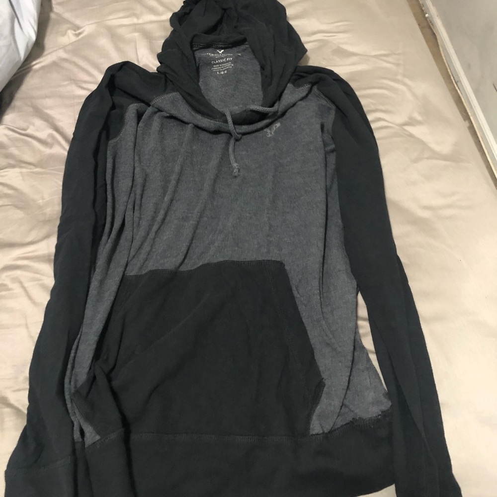 American Eagle long sleeve hooded shirt